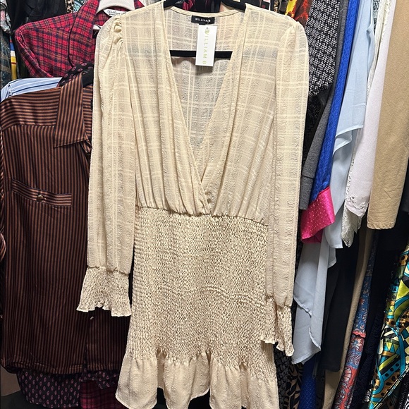 William B Dresses & Skirts - William B Nude Dress • Size M • NWT